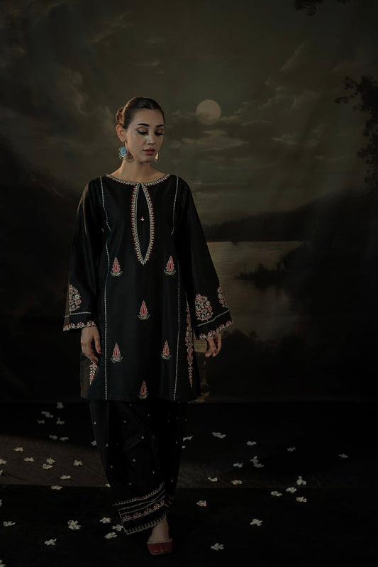 Black Iris (Stitched 2 Pcs)