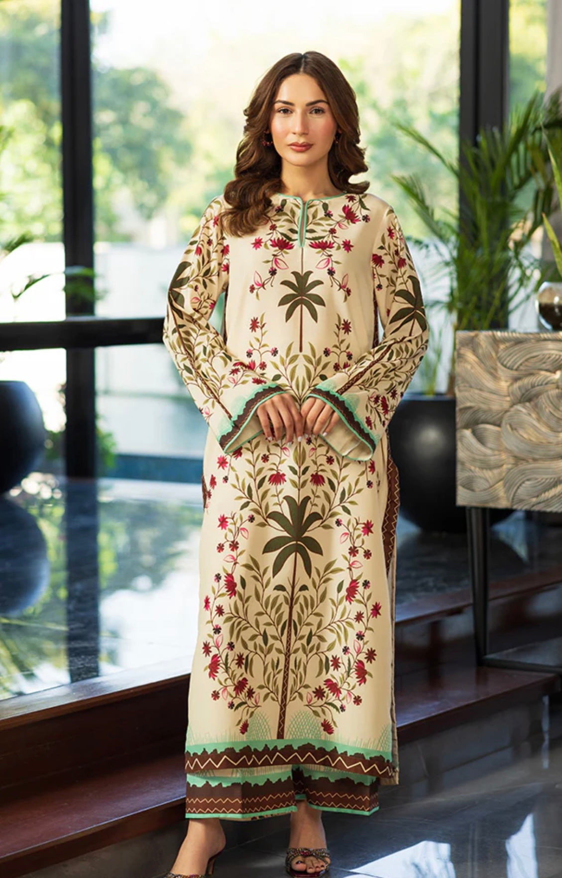 Tropical Oasis (Stitched 2 Pcs)