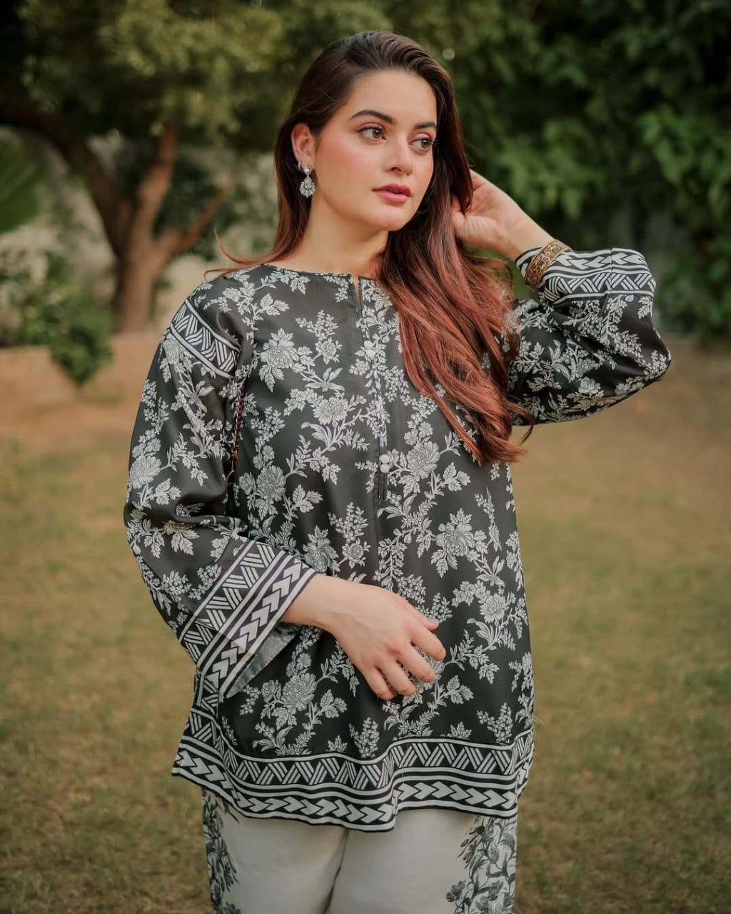 Romee (Stitched 2 Pcs)