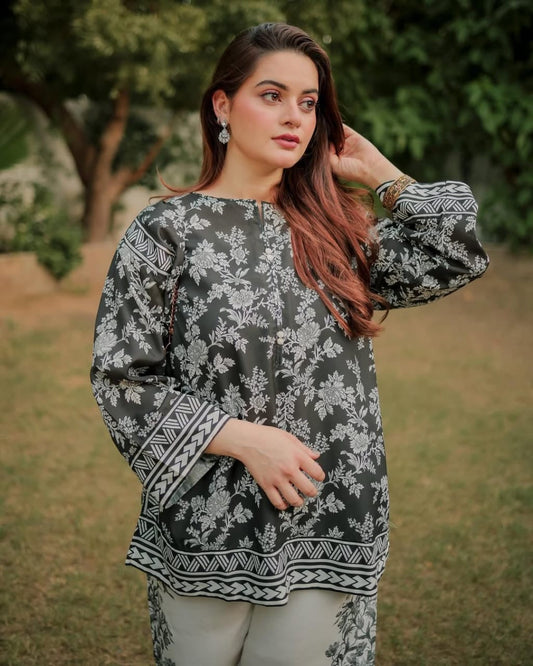 Romee (Stitched 2 Pcs)