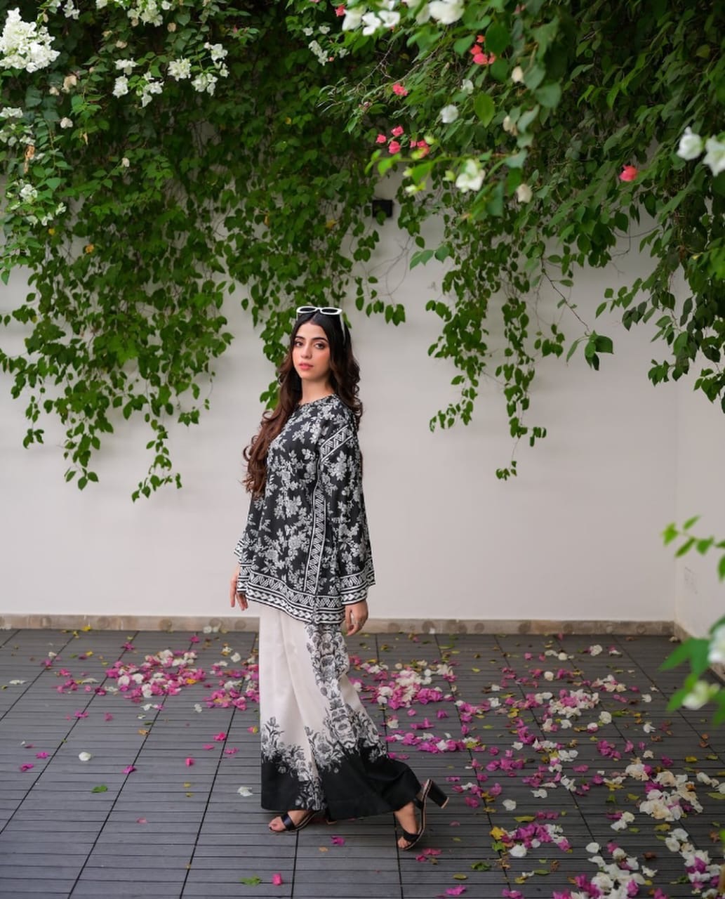 Romee (Stitched 2 Pcs)