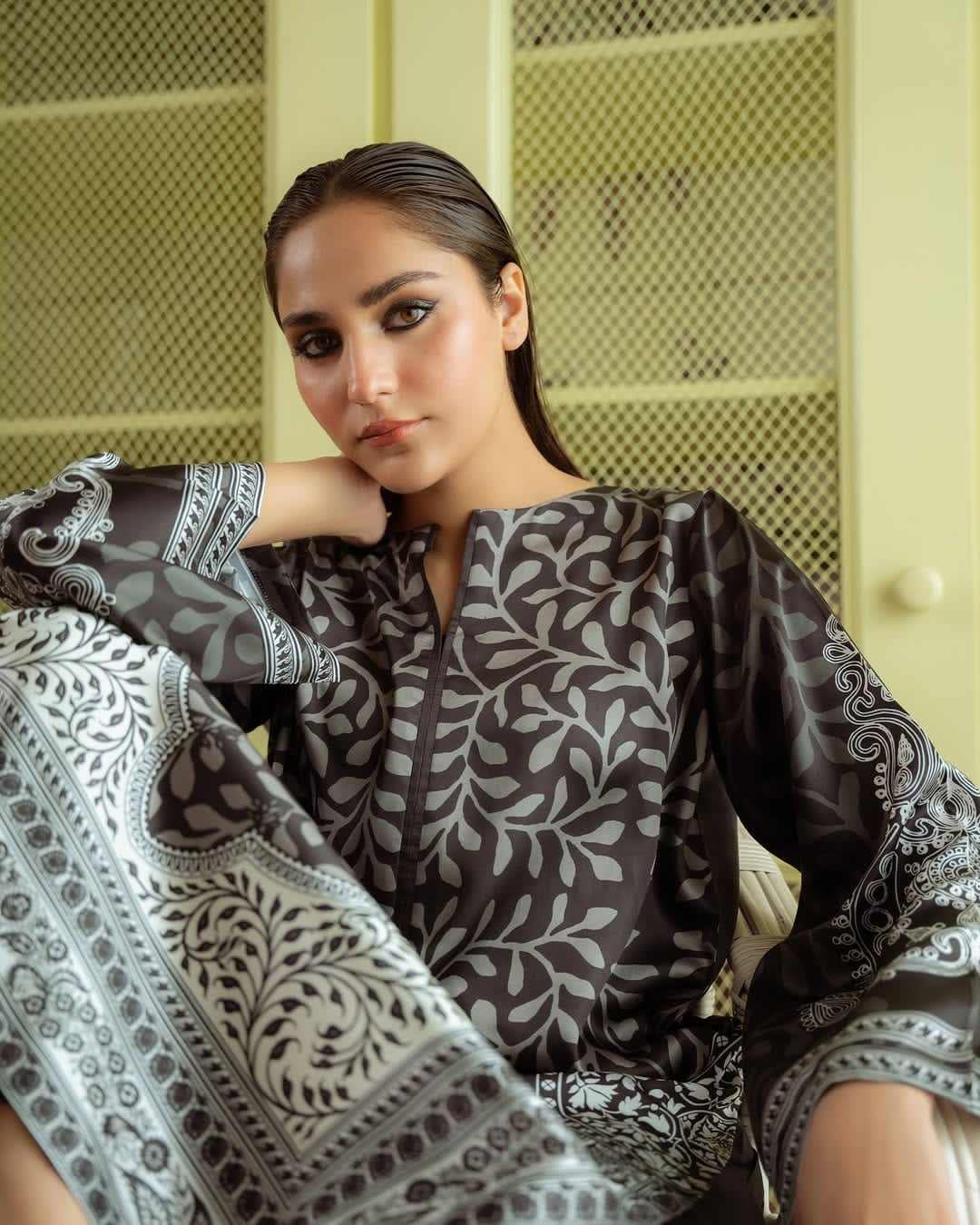 Komal Black (Stitched 2 Piece)