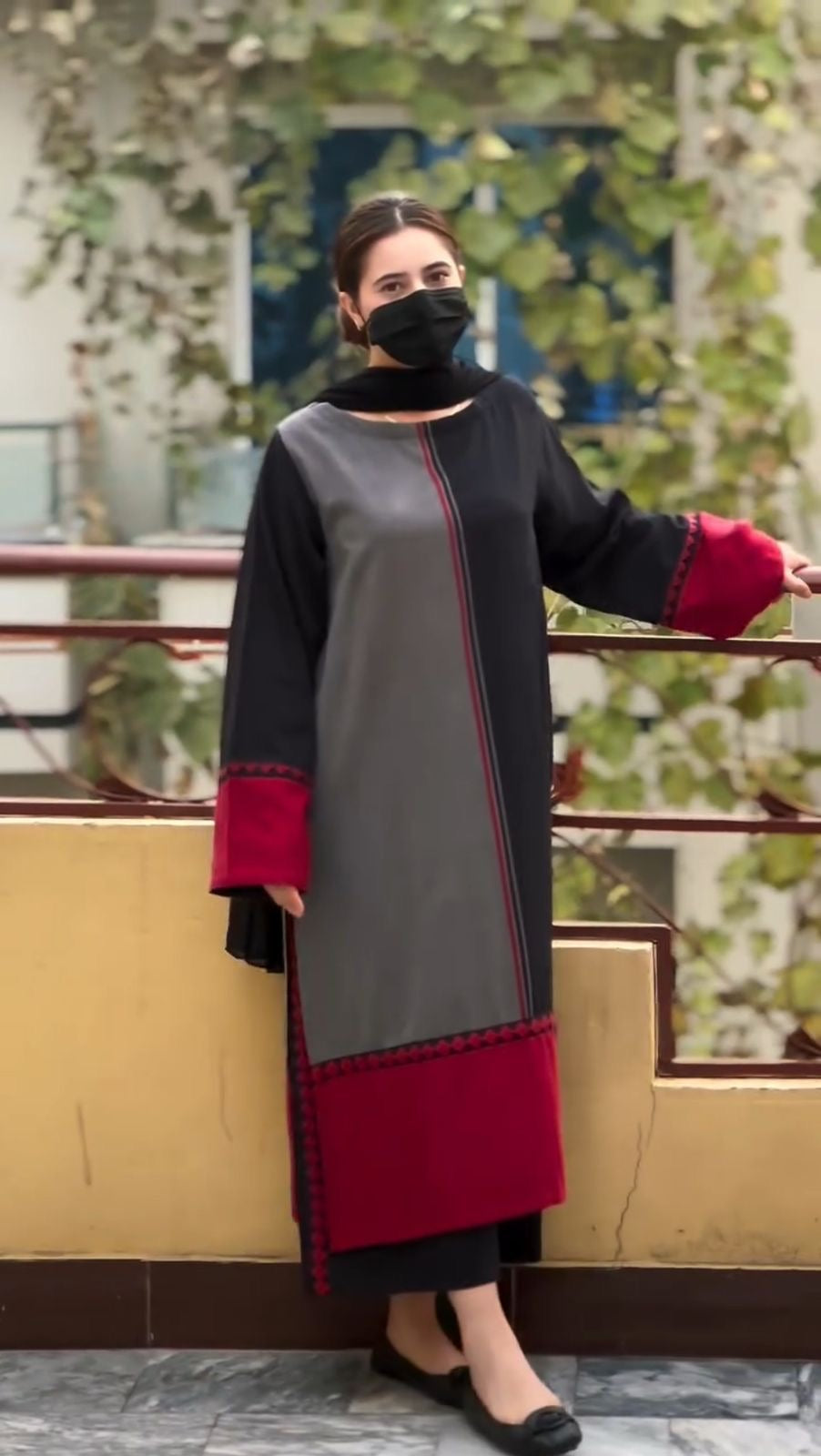 Mahira (Stitched 2 Pcs)