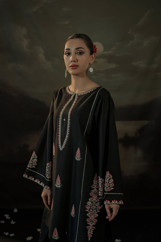 Black Iris (Stitched 2 Pcs)