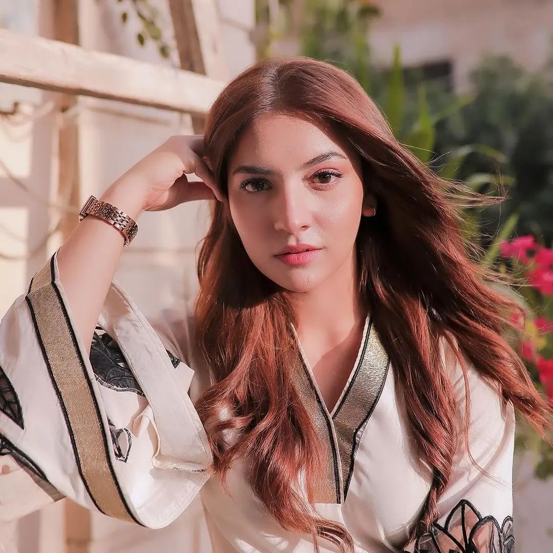 Almond (Stitched 2 Pcs)