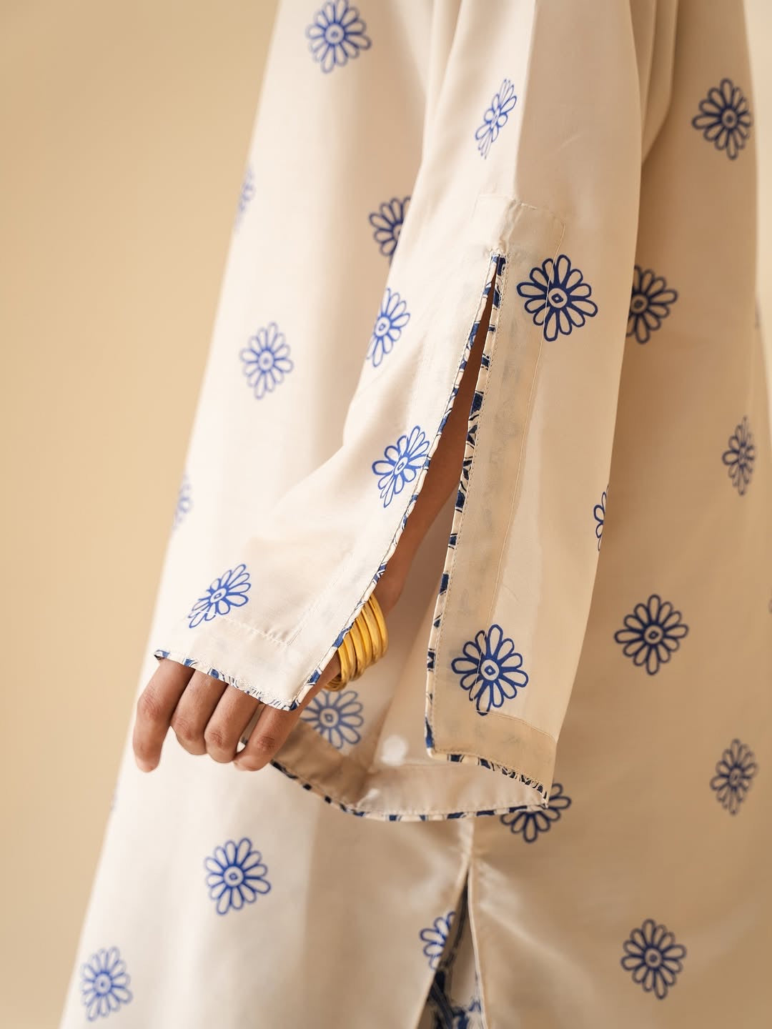 Zarqoon (Stitched 2 Pcs)