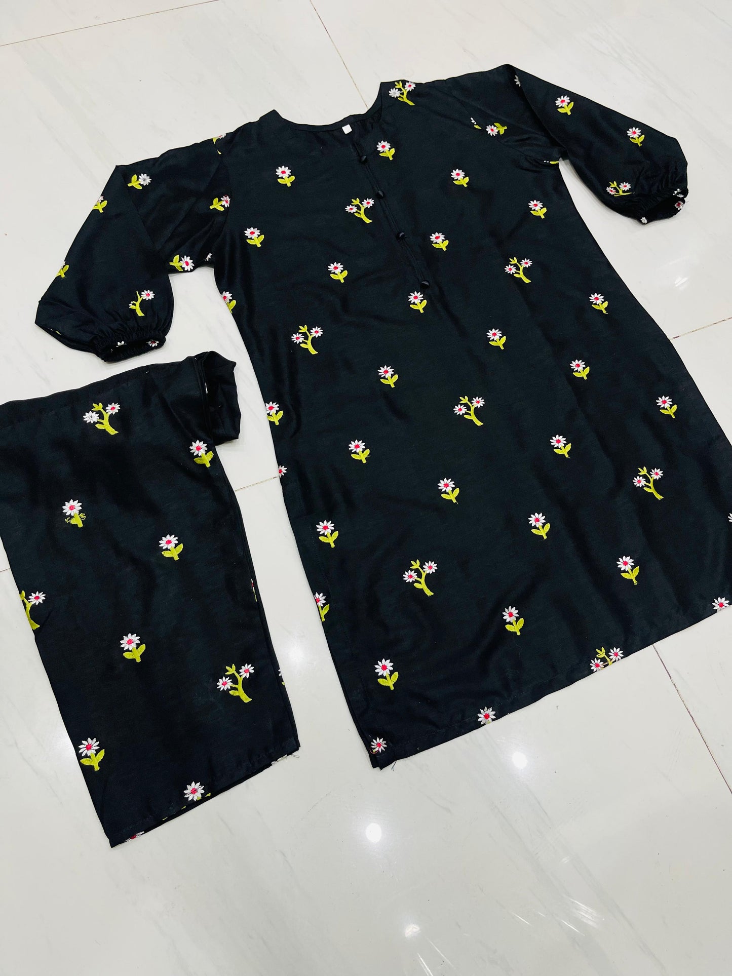 Floral Delight (Stitched 2 Pcs)