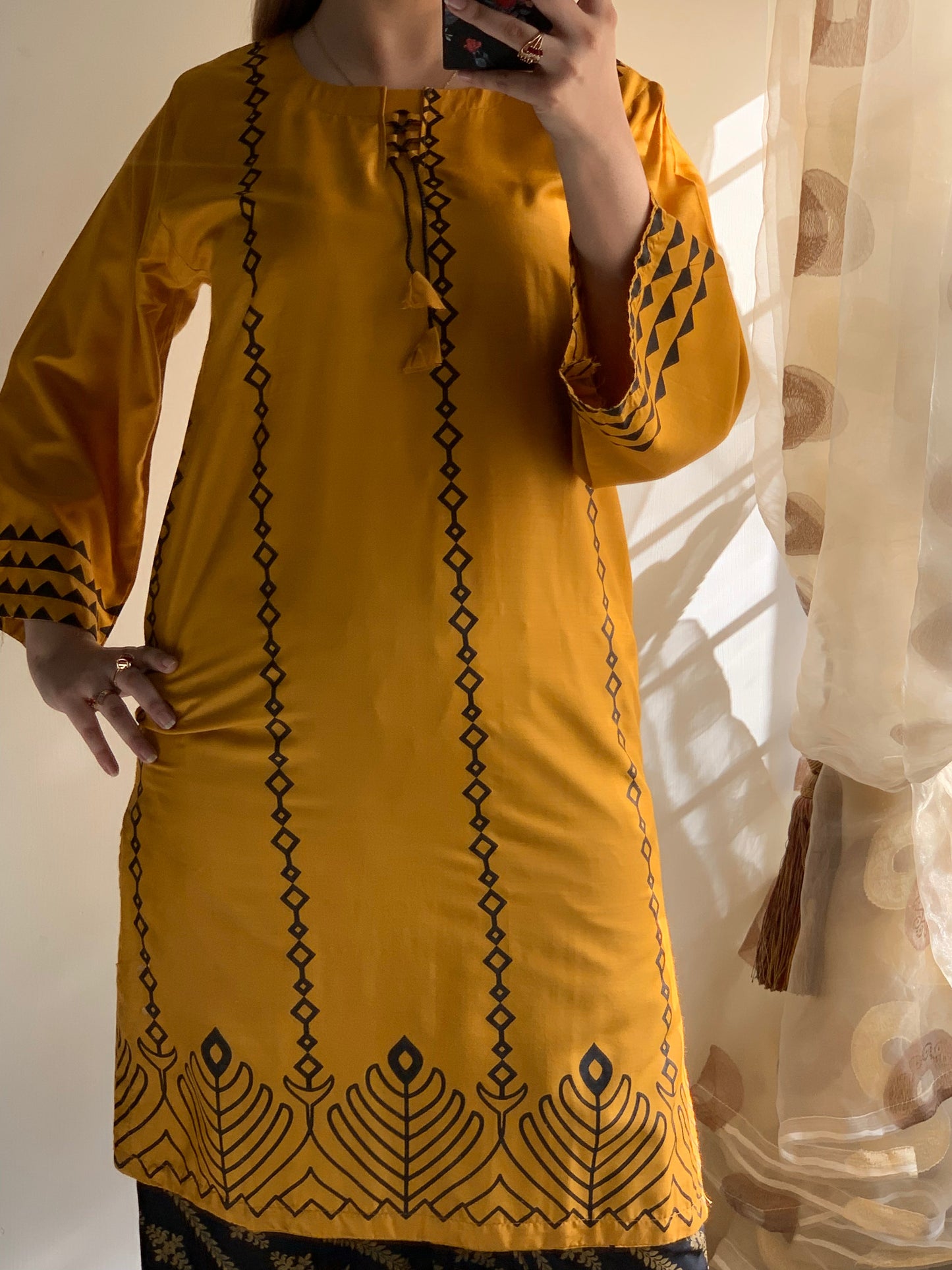 Saya (Stitched 2 Pcs)