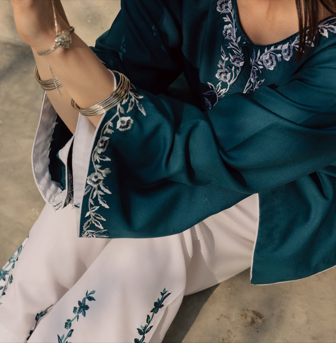 Icon (Stitched 2 Pcs)